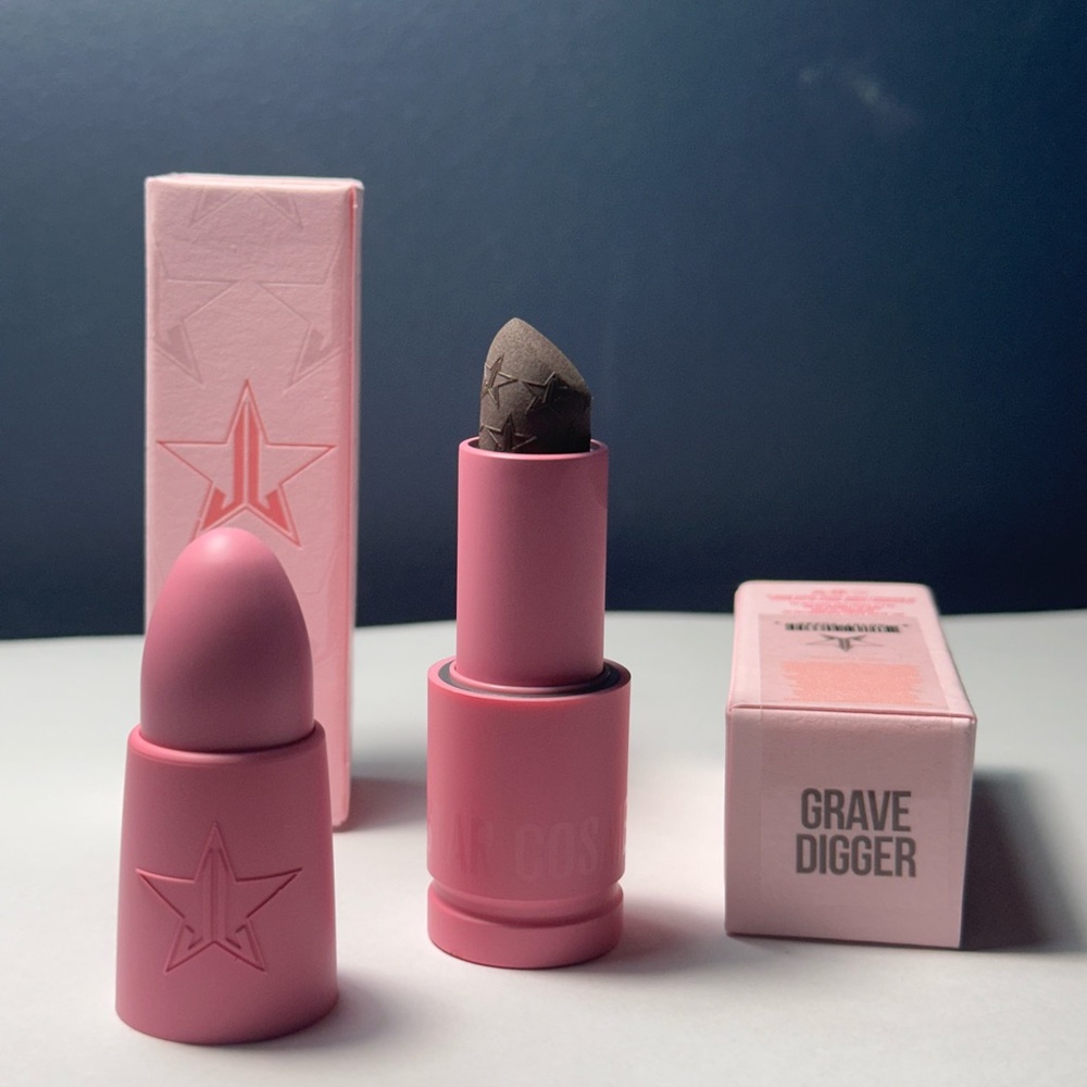 JEFFREE STAR VELVET TRAP GRAVE DIGGER LIPSTICK NEW